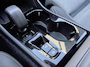 Volvo XC40 2.0 B4 Plus Dark | Trekhaak | 2.000KG Trekgewicht | Winterwielenset €995 | Harman Kardon Audio | Achteruitrijcamera | Parkeersensoren | Keyless Entry | Elektrische Achterklep | Elektrisch Verstelbare Voorstoelen | Stoelverwarming | Google Navigatie | Apple Carplay | Android Auto | Lichtmetalen Velgen 18 inch