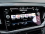 Volkswagen T-Cross 1.0 TSI R-Line | Adaptieve Cruise Control | Navigatie | Achteruitrijcamera | Stoelverwarming | Apple Carplay | Android Auto |