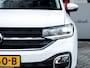 Volkswagen T-Cross 1.0 TSI R-Line | Adaptieve Cruise Control | Navigatie | Achteruitrijcamera | Stoelverwarming | Apple Carplay | Android Auto |