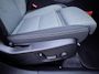 Volvo XC40 2.0 B4 Plus Dark | Trekhaak | 2.000KG Trekgewicht | Winterwielenset €995 | Harman Kardon Audio | Achteruitrijcamera | Parkeersensoren | Keyless Entry | Elektrische Achterklep | Elektrisch Verstelbare Voorstoelen | Stoelverwarming | Google Navigatie | Apple Carplay | Android Auto | Lichtmetalen Velgen 18 inch