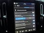 Volvo XC40 2.0 B4 Plus Dark | Trekhaak | 2.000KG Trekgewicht | Winterwielenset €995 | Harman Kardon Audio | Achteruitrijcamera | Parkeersensoren | Keyless Entry | Elektrische Achterklep | Elektrisch Verstelbare Voorstoelen | Stoelverwarming | Google Navigatie | Apple Carplay | Android Auto | Lichtmetalen Velgen 18 inch