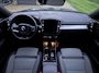 Volvo XC40 2.0 B4 Plus Dark | Trekhaak | 2.000KG Trekgewicht | Winterwielenset €995 | Harman Kardon Audio | Achteruitrijcamera | Parkeersensoren | Keyless Entry | Elektrische Achterklep | Elektrisch Verstelbare Voorstoelen | Stoelverwarming | Google Navigatie | Apple Carplay | Android Auto | Lichtmetalen Velgen 18 inch