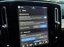 Volvo XC40 2.0 B4 Plus Dark | Trekhaak | 2.000KG Trekgewicht | Winterwielenset €995 | Harman Kardon Audio | Achteruitrijcamera | Parkeersensoren | Keyless Entry | Elektrische Achterklep | Elektrisch Verstelbare Voorstoelen | Stoelverwarming | Google Navigatie | Apple Carplay | Android Auto | Lichtmetalen Velgen 18 inch
