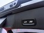 Volvo XC40 2.0 B4 Plus Dark | Trekhaak | 2.000KG Trekgewicht | Winterwielenset €995 | Harman Kardon Audio | Achteruitrijcamera | Parkeersensoren | Keyless Entry | Elektrische Achterklep | Elektrisch Verstelbare Voorstoelen | Stoelverwarming | Google Navigatie | Apple Carplay | Android Auto | Lichtmetalen Velgen 18 inch