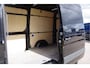 Mercedes-Benz Sprinter 319 3.0 CDI V6 L2H2 AUT. LED, 2X SCHUIFDEUR, 3.5T TREKHAAK, 360 CAMERA, MBUX 10'', LEDER, CRUISE, CLIMA, PARKEERSENSOREN, 18'' LM WIELEN, SIDEBARS, VOORSPOILER, ZONNEKLEP