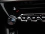 Peugeot e-208 EV Active Pack 50 kWh Climate Control Cruise control Half lederen bekleding Led verlichting Lichtmetalen velgen Navigatie Apple Carplay/Android Auto Parkeersensoren Stoelverwarming