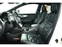 Nissan Qashqai 1.2 Tekna + Automaat / Navi / Panorama / Leder / Trekhaak / 360 Camera