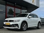 Volkswagen Tiguan 1.5 TSI R-Line | Trekhaak | Adaptieve Cruise Control | Stoelverwarming | Virtual Cockpit | 19'' Lichtmetalen Velgen | Navigatie | Climate Control |