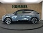 Lynk & Co 02 More 66 kWh - ORIGINEEL NEDERLANDSE AUTO - PANORAMADAK - DODEHOEK DETECTIE - 3 FASE LADEN - SNELWEGLAAD MOGELIJKHEID - PARKEERSENSOREN VOOR EN ACHTER - HARMAN KARDON GELUIDSINSTALLATIE - 360 GRADEN CAMERA
