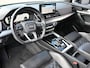 Audi Q5 55 TFSI e S-Line Quattro 367PK | Rs Leder | Pano | Matrix Led | Digital Dash | Cruise | Electric Seats | Nieuwe 21'' | Stoelverwarming Voor & Achter | Camera | Trekhaak | Keyless | Ambient | Afgevlakt Stuur | Carplay | F1 Flippers | Dakdragers