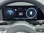 Hyundai Kona Electric Premium 64.8 kWh | Apple Carplay/Android Auto | Lichtmetalen velgen 19" | Navigatiesysteem full map | Nieuw snel leverbaar