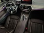 BMW 5-Serie 545e xDrive Pano|HuD|Drive Assist|Stoelventilatie|Sfeer