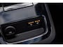 Volvo V60 2.0 T8 Plug-in hybrid AWD Plus Dark | PHEV Long Range | 360 Graden Camera | Panoramadak | Head-up Display | Harman Kardon Audio | Keyless Entry | Elektrische Achterklep | Elektrisch Verstelbare Voorstoelen | Navigatie | Apple Carplay | Android Auto