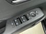 Hyundai Kona Electric Long Range Pure Edition 64.8 kWh | Apple Carplay/Android Auto | Lichtmetalen velgen 5-spaaks 17" N | Navigatiesysteem full map | Stoel -en stoelverwarming
