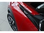 Peugeot 2008 1.2 Turbo GT Pack | Adapt. Cruise | Schuifdak | Stoelverwarming | Camera | Navi | Carplay | Keyless | 18 Inch | Alcantara | Climate | LED |