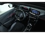 Peugeot 2008 1.2 Turbo GT Pack | Adapt. Cruise | Schuifdak | Stoelverwarming | Camera | Navi | Carplay | Keyless | 18 Inch | Alcantara | Climate | LED |