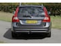 Volvo V70 2.0F Summum / Leder interieur / Trekhaak / Stoelverwarming / Parkeersensoren / Climate control / enz.