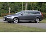 Volvo V70 2.0F Summum / Leder interieur / Trekhaak / Stoelverwarming / Parkeersensoren / Climate control / enz.