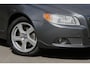 Volvo V70 2.0F Summum / Leder interieur / Trekhaak / Stoelverwarming / Parkeersensoren / Climate control / enz.