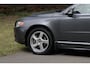 Volvo V70 2.0F Summum / Leder interieur / Trekhaak / Stoelverwarming / Parkeersensoren / Climate control / enz.