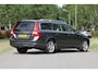 Volvo V70 2.0F Summum / Leder interieur / Trekhaak / Stoelverwarming / Parkeersensoren / Climate control / enz.
