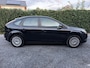 Ford Focus 1.8 Titanium | Autom. Airco | Cruise Control | Elekt. Ramen | LMV | PDC | APK tot 01-12-2026!