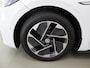 Volkswagen ID.3 Pro Edition 58 kWh | Navigatie | PArkeercamera | Stgoelverwarming | Cruise Control Adaptief | Lichtmetalen Velgen 18" |
