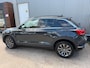Volkswagen T-Roc 1.5 TSI / 1E EIGENAAR / TREKHAAK / NAVIGATIE / AIRCO / CRUISE CONTROL / NEDERLANDSE AUTO