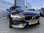 Volvo V60 2.0 T4 Momentum Pro / Panoramadak / Pilot Assist