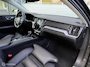 Volvo V60 2.0 T4 Momentum Pro / Panoramadak / Pilot Assist