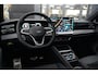 Volkswagen Tiguan 1.5 eHybrid R-Line | 272PK | Pano | Trekhaak | 360° VW TIGUAN 1.5 e-Hybrid PHEV R-Line 272 PK, Plug-in hybride aandrijving, Panoramadak, Head-Up Display, 360° camera, adaptieve cruise control, stoelverwarming en trekhaak
