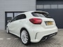 Mercedes-Benz A-klasse 160 AMG White Art Pakket ✓Automaat ✓Full LED ✓Navigatie ✓Camera ✓Apple Carplay & Android Auto ✓Half Leder Alcantara ✓Sfeerverlichting ✓Lichtmetaal