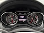 Mercedes-Benz A-klasse 160 AMG White Art Pakket ✓Automaat ✓Full LED ✓Navigatie ✓Camera ✓Apple Carplay & Android Auto ✓Half Leder Alcantara ✓Sfeerverlichting ✓Lichtmetaal