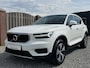 Volvo XC40 1.5 T2 MOMENTUM PRO SPORTSTOELEN STOEL STUUR VERWARMING P-CAMERA APPLECARPLAY NAVI CLIMATECONTROL