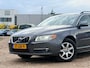 Volvo V70 2.4 D5 Momentum/ RIJDT TOP