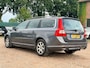 Volvo V70 2.4 D5 Momentum/ RIJDT TOP