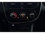 Renault Clio 0.9 TCe Limited (NAVIGATIE, CRUISE CONTROL, PARKEERSENSOREN)