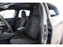 Alfa Romeo Junior Elettrica 54 kWh | SOH 95% | Apple Carplay & Android Auto | Parkeesensoren | Keyless | Climate Controle | Adaptive Cruise Controle |