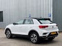 Volkswagen T-Roc 1.0 TSI Style / Zwart dak / CarPlay / Camera / PDC V+A