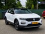 Volkswagen T-Roc 1.0 TSI Style / Zwart dak / CarPlay / Camera / PDC V+A