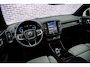 Volvo EX40 Single Motor Extended Range Ultra 82 kWh | Trekhaak | 21 Inch Velgen | Schuif -/ Kanteldak | Adaptieve Cruise Control | Tailored Wool Blend | Getint Glas | Stoel + Stuurverwarming | Harman Kardon Audio |