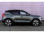Volvo EX40 Single Motor Extended Range Ultra 82 kWh | Trekhaak | 21 Inch Velgen | Schuif -/ Kanteldak | Adaptieve Cruise Control | Tailored Wool Blend | Getint Glas | Stoel + Stuurverwarming | Harman Kardon Audio |