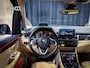 BMW 2-Serie Active Tourer 218i Luxury |Pano|HUD|Leder|Sfeer|LED|Xenon|Stoelverwarming