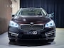 BMW 2-Serie Active Tourer 218i Luxury |Pano|HUD|Leder|Sfeer|LED|Xenon|Stoelverwarming