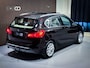 BMW 2-Serie Active Tourer 218i Luxury |Pano|HUD|Leder|Sfeer|LED|Xenon|Stoelverwarming