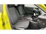 Peugeot 208 Business | Elektrische parkeerrem | Extra getinte achterste zijruiten en achterruit | Extra getinte achterste zijruiten en achterruit