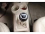 Volkswagen Beetle New Cabriolet 2.0 met electrische kap en airco