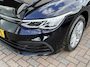 Volkswagen Golf Variant 1.0 eTSI Life / AUTOMAAT/ PANO/ TREKHAAK/ ACC/ PARK.SENSOREN V+A/ APP-CONNECT/ STUUR+STOELVERWARM./ DODEHOEK/ KEYLESS/ DIGITAL DASH/ NAVI/ DAB/ CLIMA/ 16'' LMV