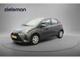 Toyota Yaris 1.5 VVT-i Aspiration Automaat - Navi, Camera, Clima, Trekhaak