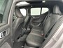 Volvo XC40 B4 197PK Plus Dark| Pano| Trekhaak| Camera| Elek.stoelen